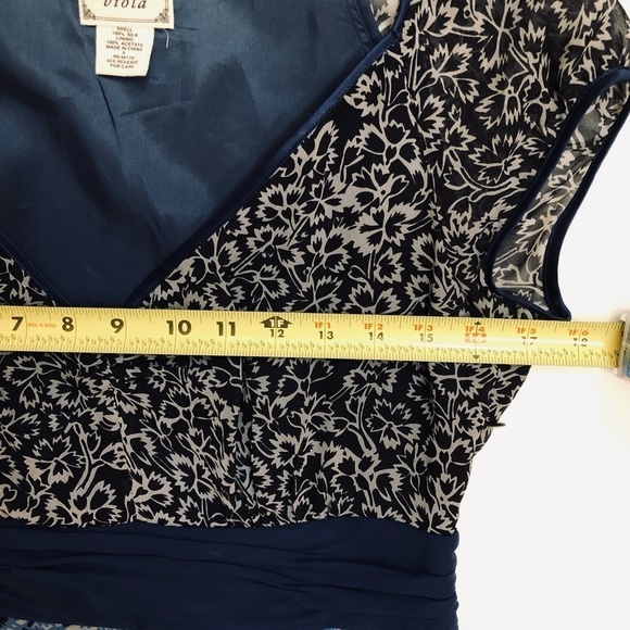 Viola Women’s Silk Dress Cap Sleeve Multi Floral Fit And Flare Size 6 - Picture 9 of 12